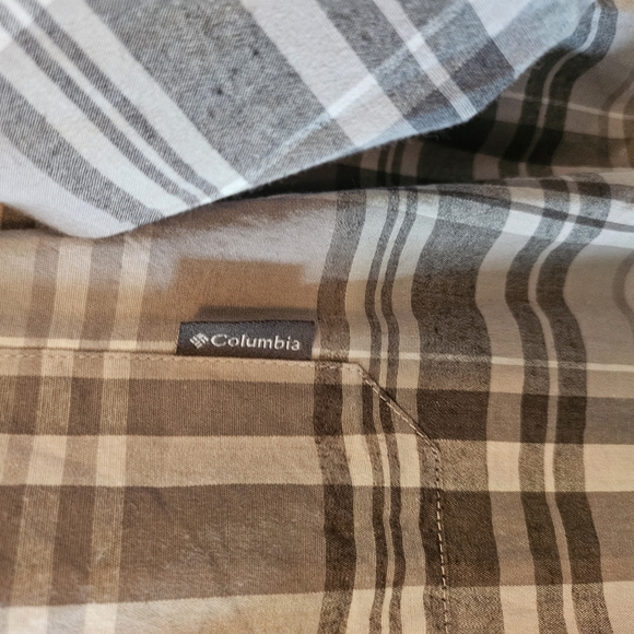 Columbia Men's Plaid Shirt - Gray and White - Picture 3 of 4